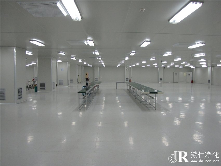 認(rèn)真有序地進(jìn)行試驗(yàn)，確保清潔空調(diào)系統(tǒng)順利投產(chǎn)